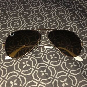 Ray-ban aviator sunglasses